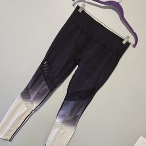 Forever 21 Black and White Ombre Legging